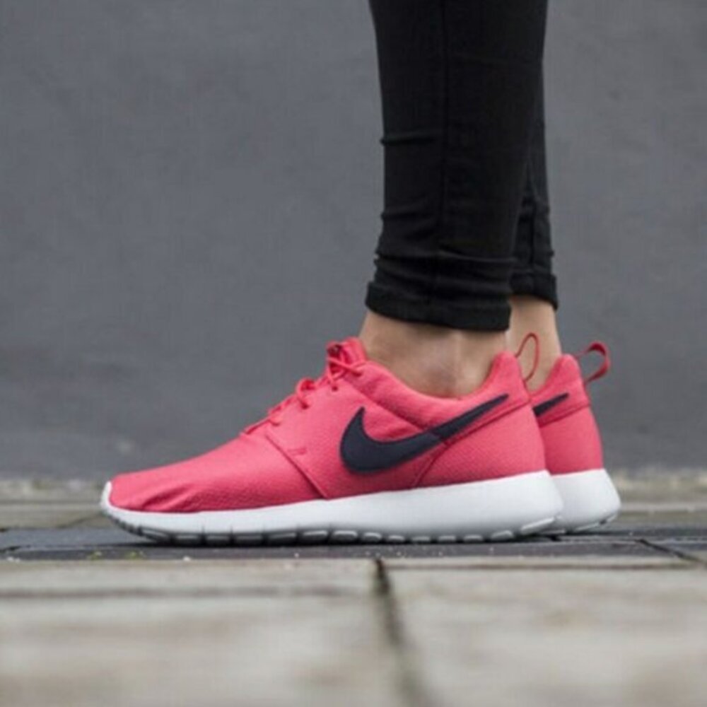 Nike Roshe One 'Sea Coral